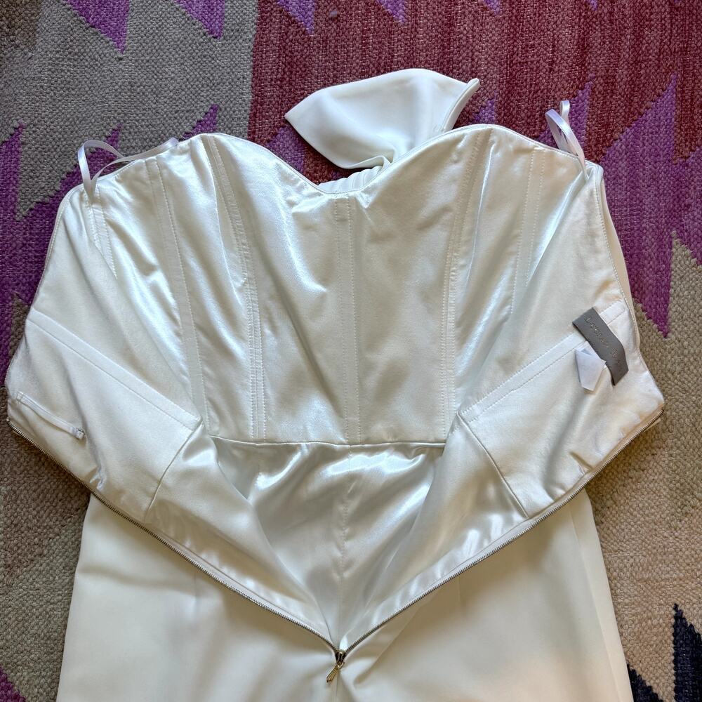 Rare Lucian Matis Strapless White Bridal Bow Jumpsuit Bride Size 8 - Picture 8 of 8